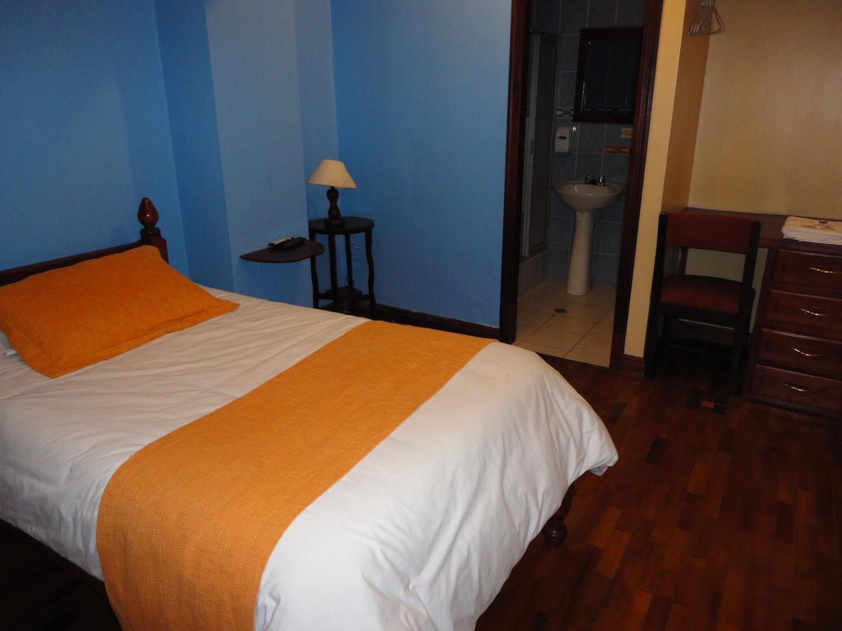 ריובמבה Hotel Estacion מראה חיצוני תמונה